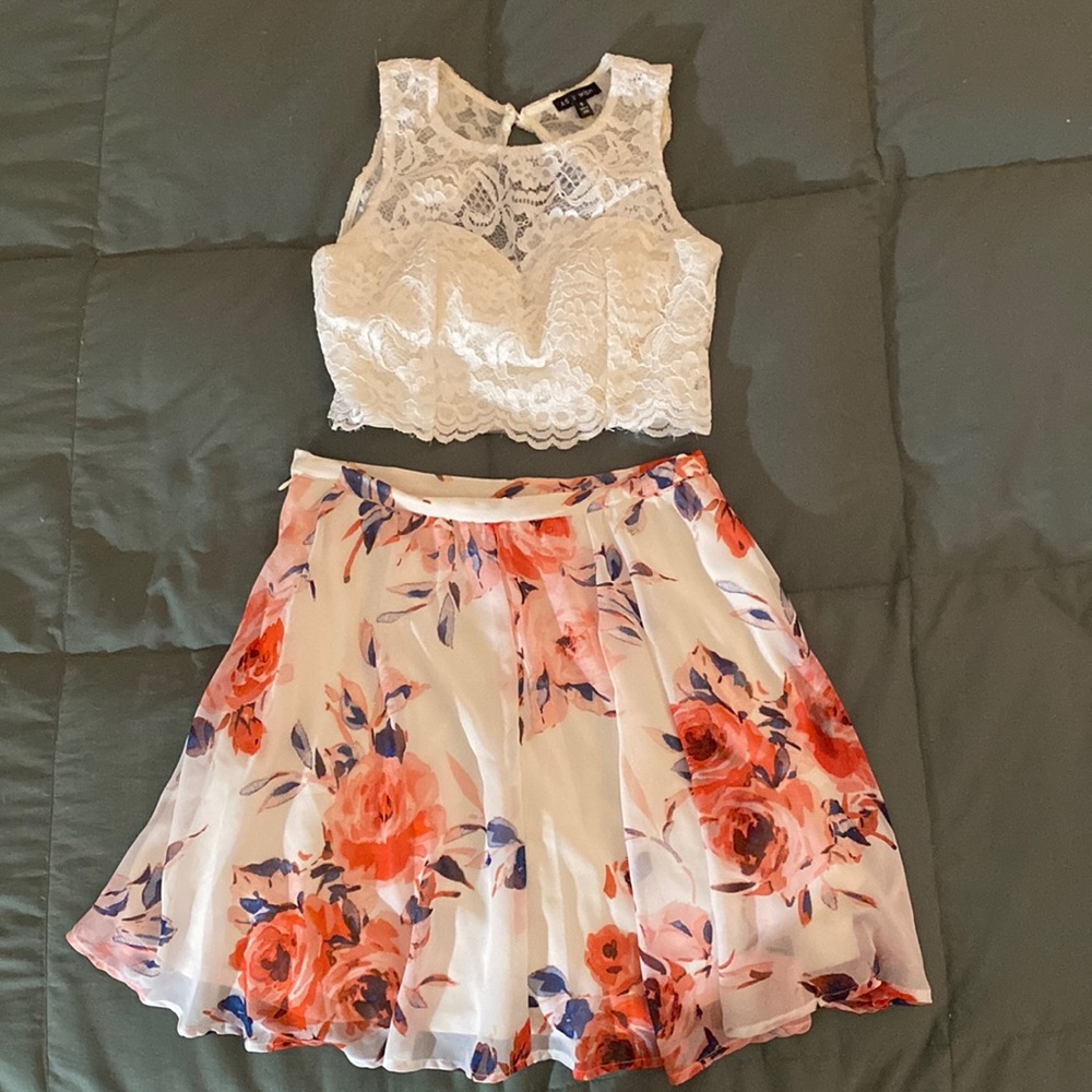 PromGirl Two Piece Floral Dress